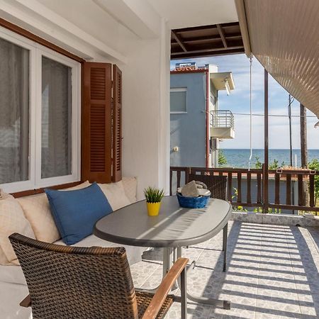 Chalkidiki Beachfront Apartment Nea Iraklia Luaran gambar